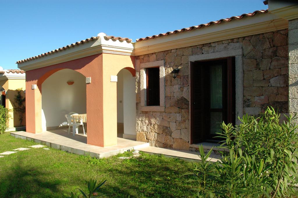 Holiday Homes Stella Marina Сан-Теодоро Номер фото