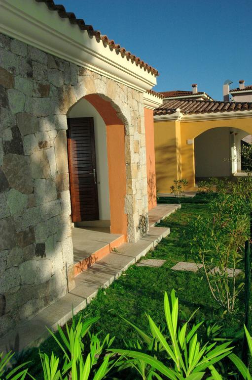 Holiday Homes Stella Marina Сан-Теодоро Номер фото